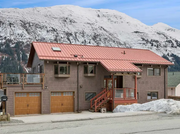 1726 2nd St, Douglas, AK 99824