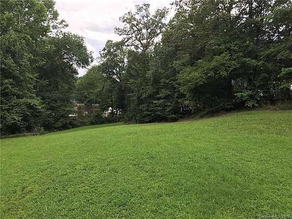 4th image of 815 Deer Lake Run