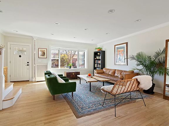 4th image of 574 New York Ave