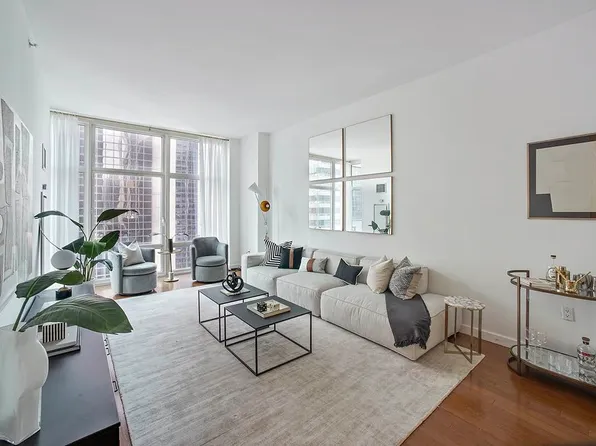 1600 Broadway 10B image 1 of 17