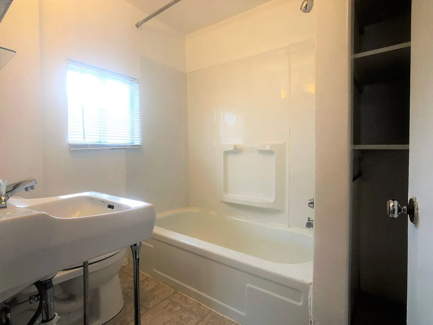 18-28 Simms Street — Photo 4