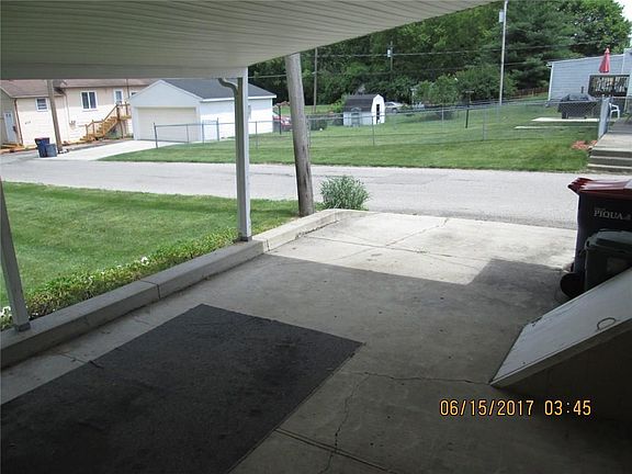 3rd image of 1401 Broadway