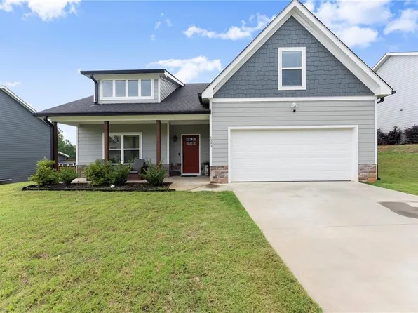 6390 Woodland Station Dr, Lula, GA 30554