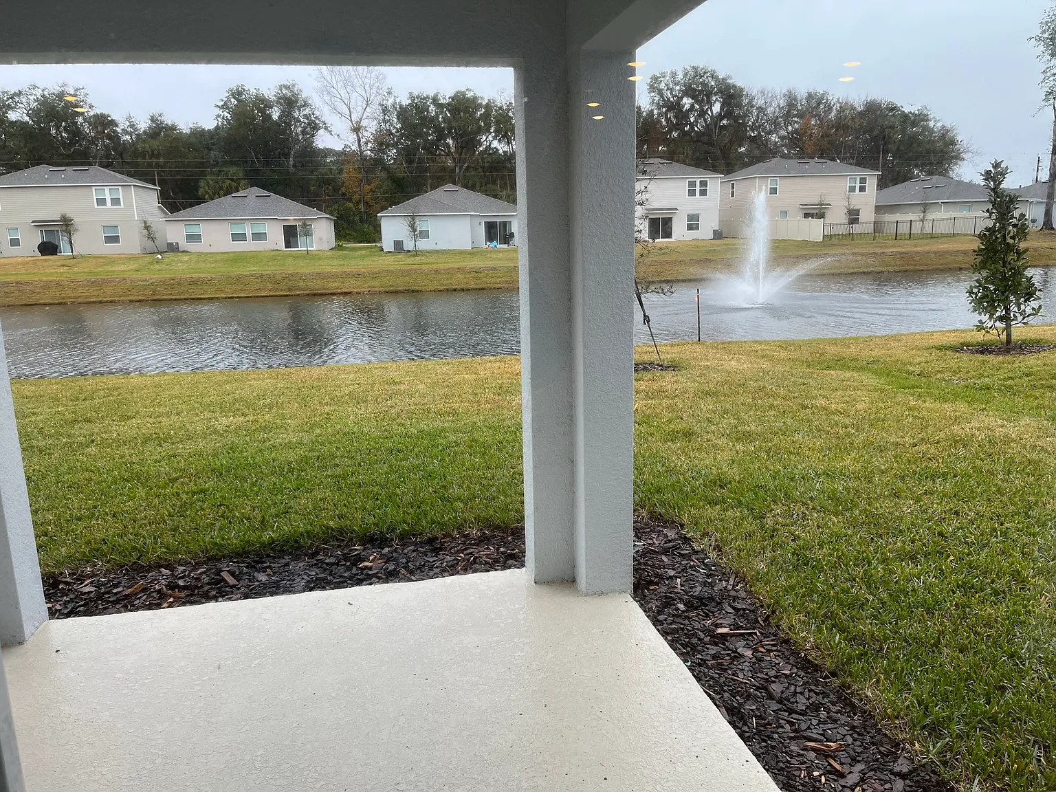 5 bed, 2273 sqft, $2,700 — Photo 2