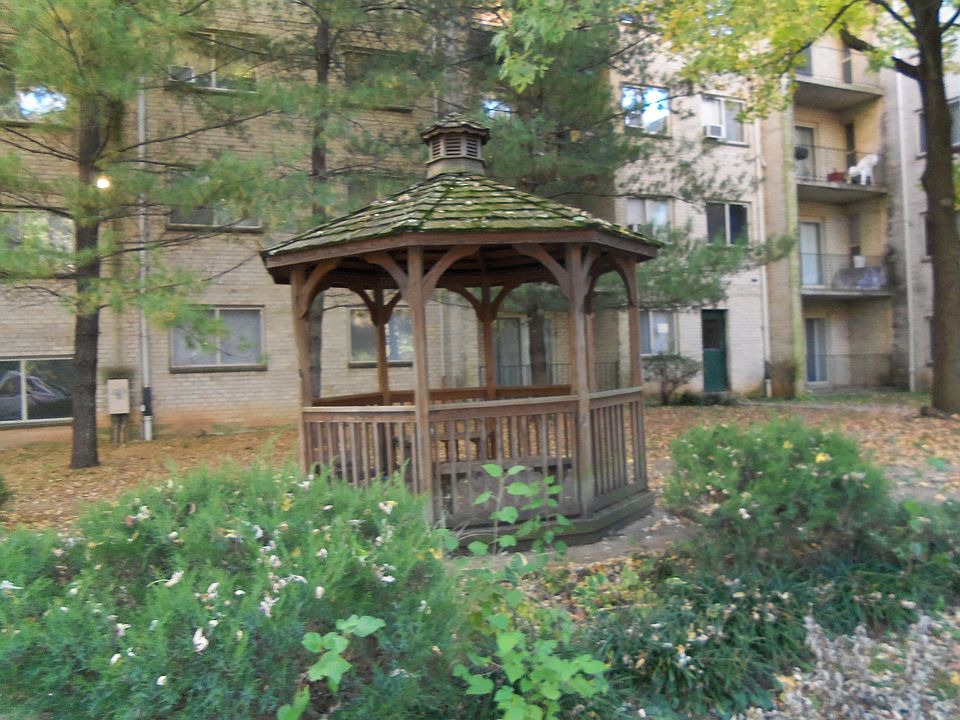 Exterior 2
