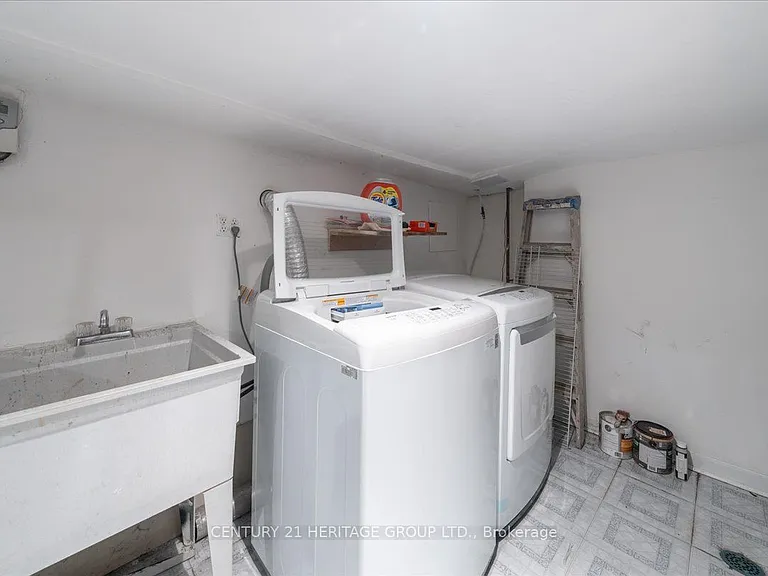 169 King Edward Ave — Photo 27