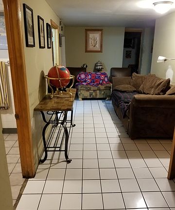 4th image of 824 S Claremont Ave