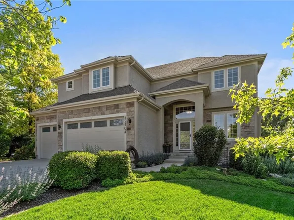 22404 S Roosevelt St, Spring Hill, KS 66083