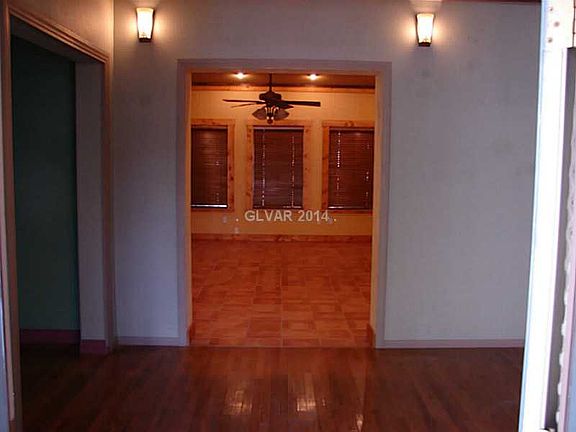 5th image of 936 River Mountain Dr