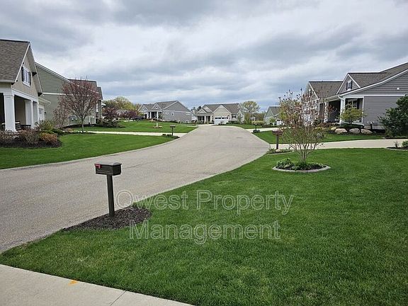 4th image of 4541 Keena Ct NE