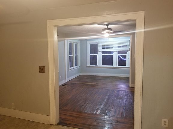 4th image of 748 S Ironwood Dr