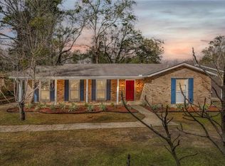 510 Woodlore Dr, Chickasaw, AL 36611