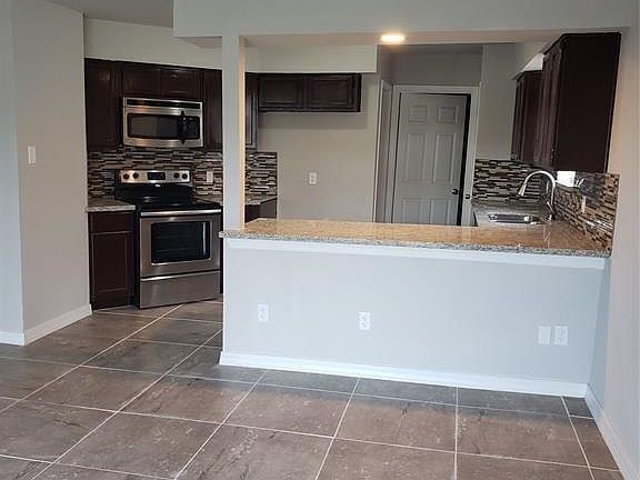 5th image of 3304 Sandpiper Dr