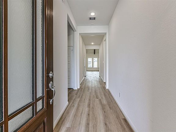 4th image of 21442 Somerset Shores Crossing