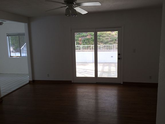 5th image of 21436 Providencia St