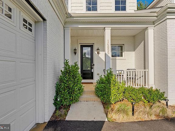 4th image of 14855 Estella Ln