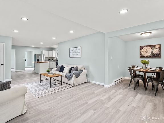 5th image of 515 W Central Ave