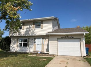 9628 Meadowlark Dr, Indianapolis, IN 46235