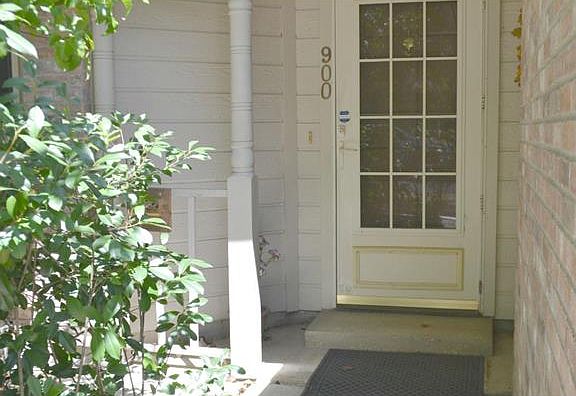 3rd image of 900 David Curry Dr