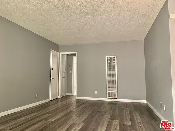 5th image of 6716 Whitsett Ave