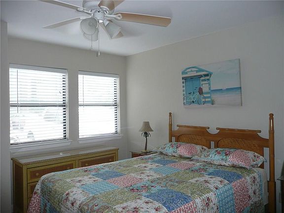 2nd image of 209 Forest Hls APT 118