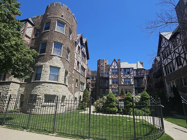 5717 N Kimball Ave #B — Photo 1
