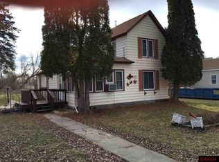 813 Broadway St, Cleveland, MN 56017