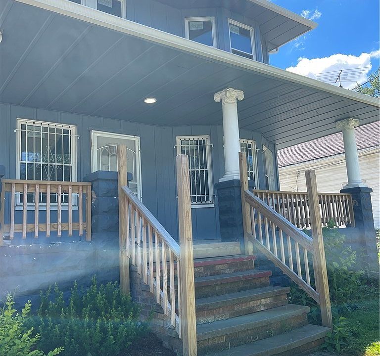 1st image of 6204 Fullerton Ave