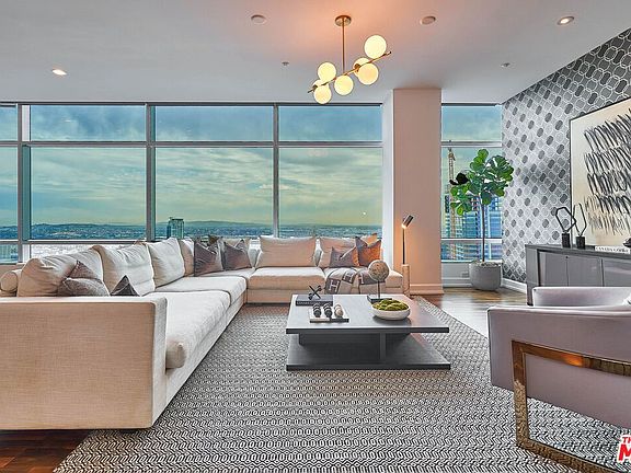 2nd image of 900 W Olympic Blvd Floor 47