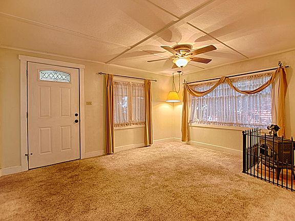 4th image of 16 Prospect Ave