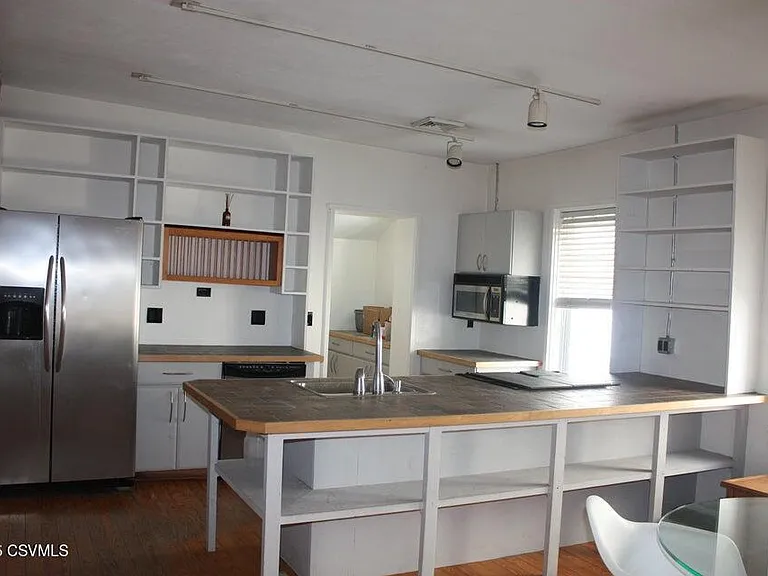 26 N Market St #A — Photo 7