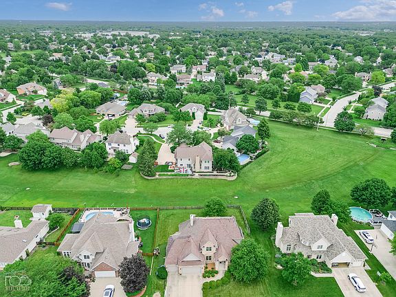 4th image of 709 Turnberry Ct