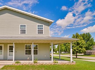5304 6th Ave N, Grand Forks, ND 58203