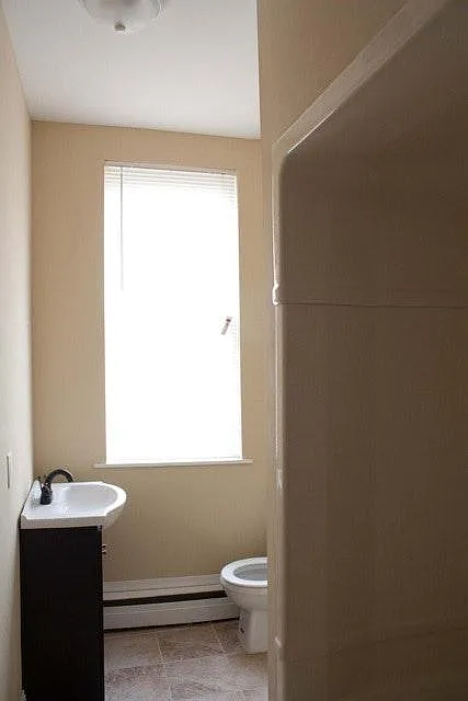 2278 Traylor Avenue — Photo 4