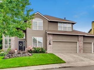 9805 NW Ash St, Portland, OR 97229