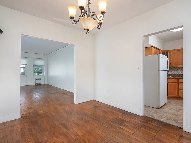 232 Farmington Ave #E9 — Photo 10