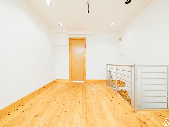 2nd image of 1056 Willoughby Ave #1F