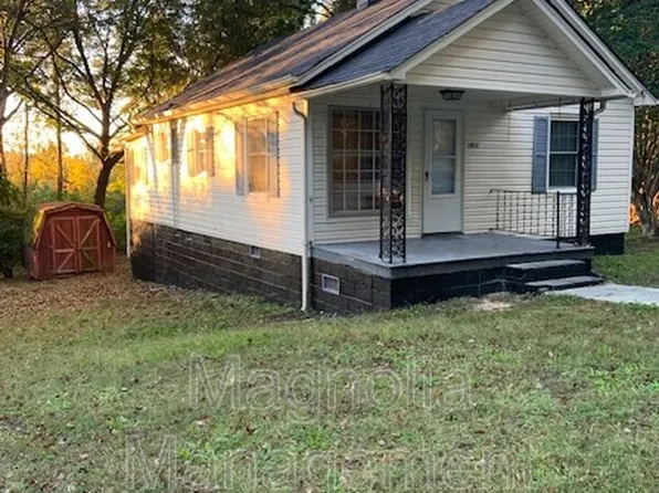 1811 Colonial Ave, Henderson, NC 27536