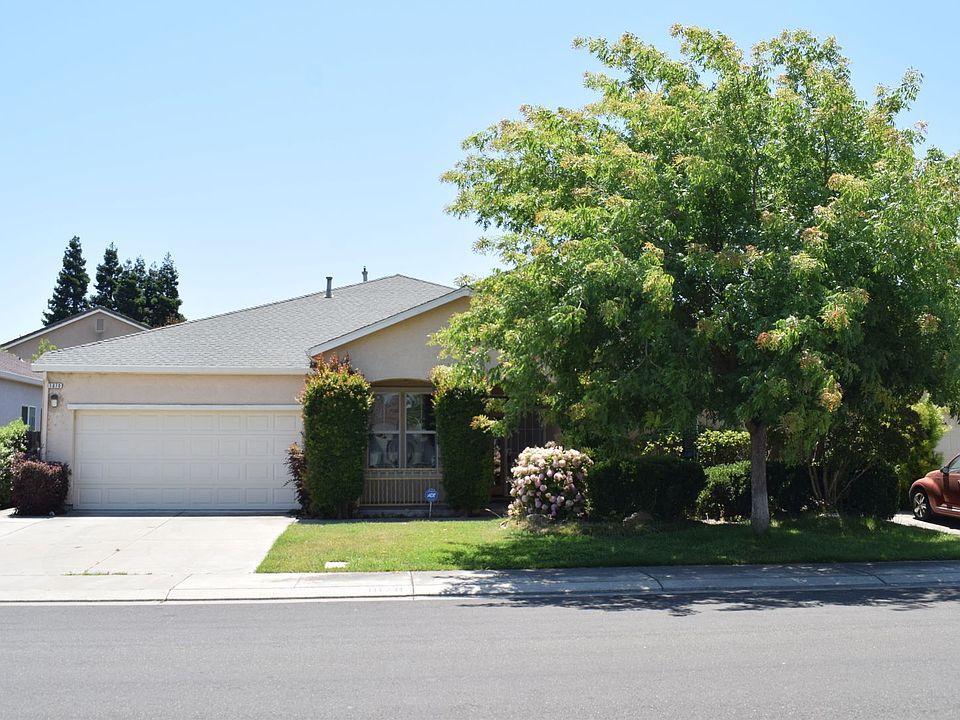 1st image of 1070 Cypress Run Dr