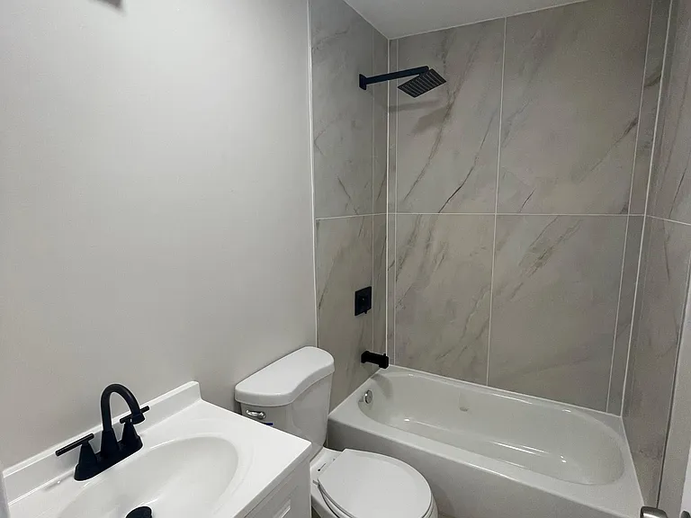 2038 Orleans St — Photo 4