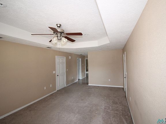 2nd image of 708A Bison Rd