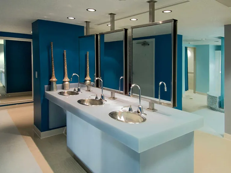 Lounge Bathroom