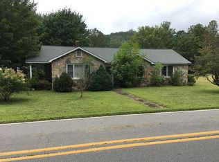 421 E Deep Creek Rd, Bryson City, NC 28713