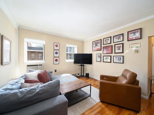 1016 Willow Ave APT 301, Hoboken, NJ 07030