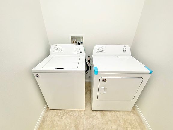 4th image of 321 Cadence Vista Dr