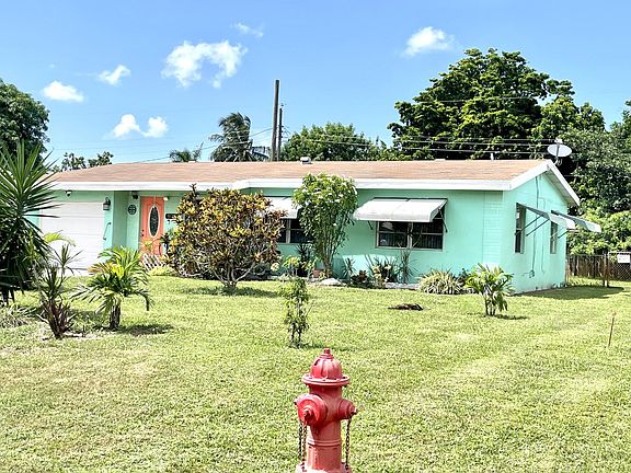 4th image of 3139 Emerson Avenue