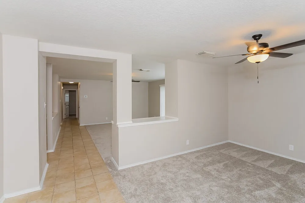 3 bed, 2.0 bath, 1496 sqft, $1,650 — Photo 4