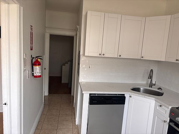 3rd image of 44 63rd St APT 1