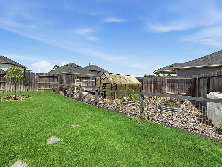 7303 Bristlegrass Colony Ct — Photo 24