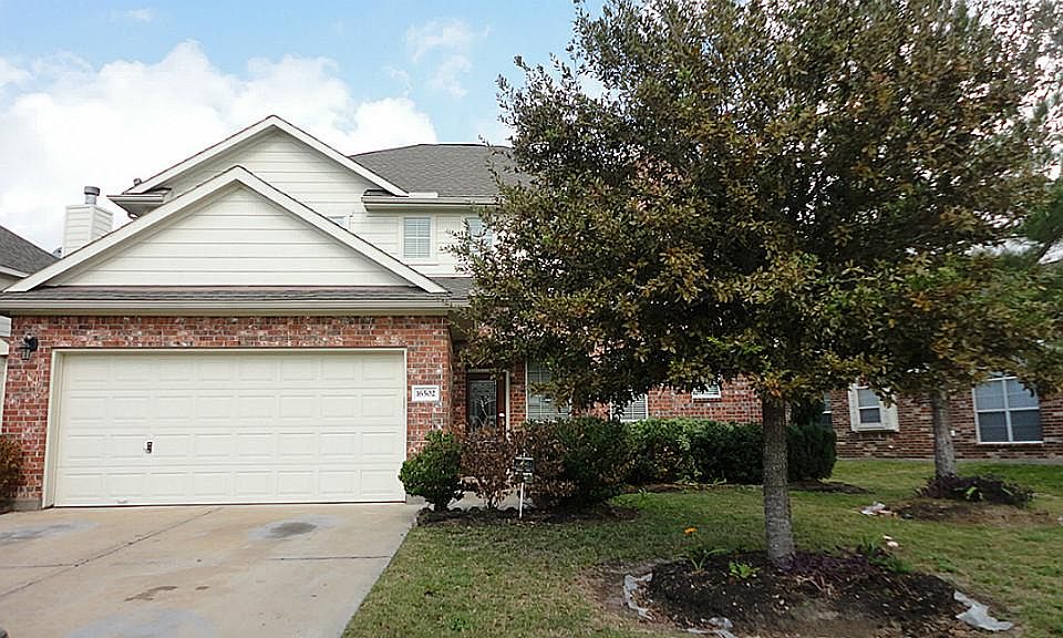 1st image of 16502 Bluff Springs Dr
